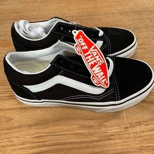 Kids size 13 black old skool vans